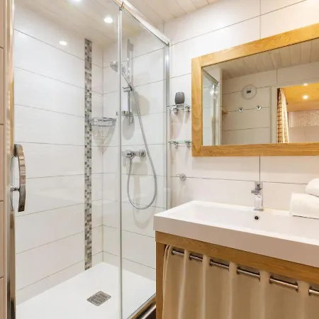 Apartment Grand Roc - Val Claret-1 By Interhome